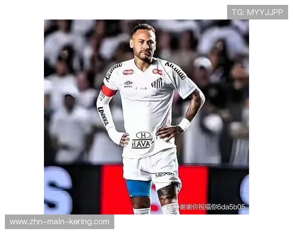 巴黎中路连续斜传形成空当，内马尔推射见效